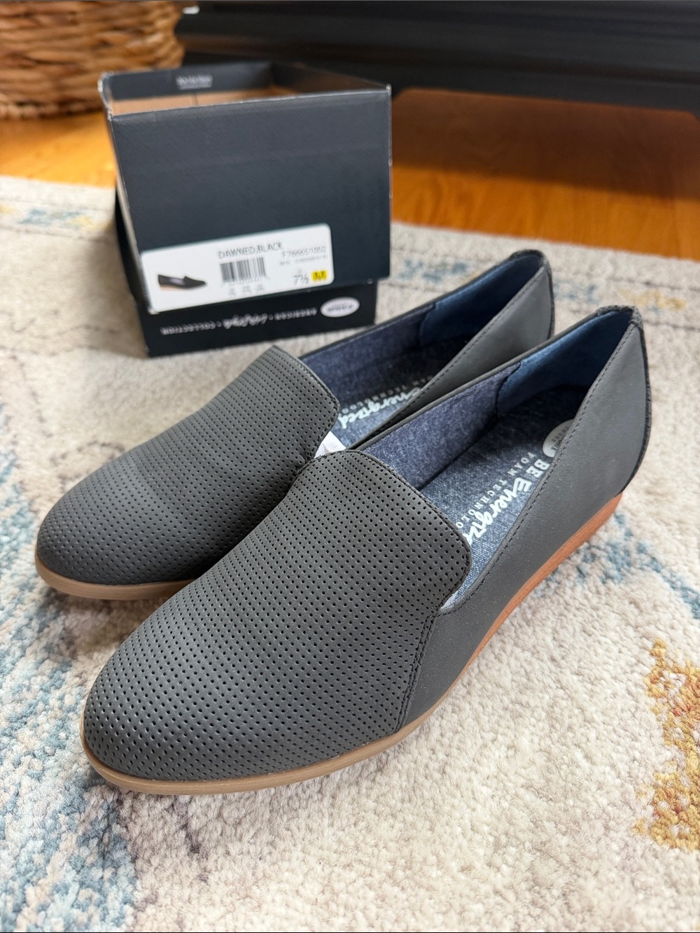 Women's Memory Foam Flats, Loafer Style, Soft Black, Size 7.5 NWT